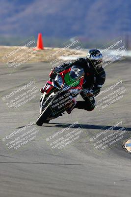 media/Jan-09-2022-SoCal Trackdays (Sun) [[2b1fec8404]]/Turns 9 and 8 (920am)/